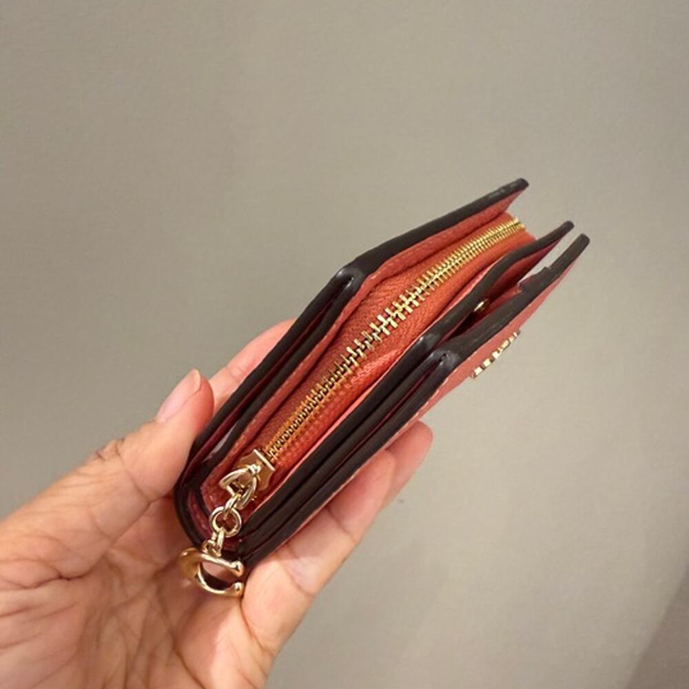 Coach Pink Lucy Peanuts Wallet NWT - Picture 2 of 4